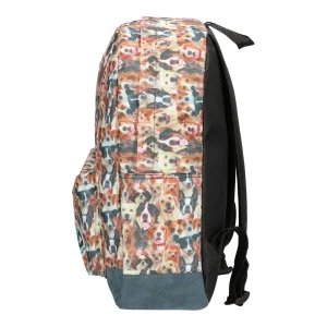 Alternative view of Dakota, backpack, Dog